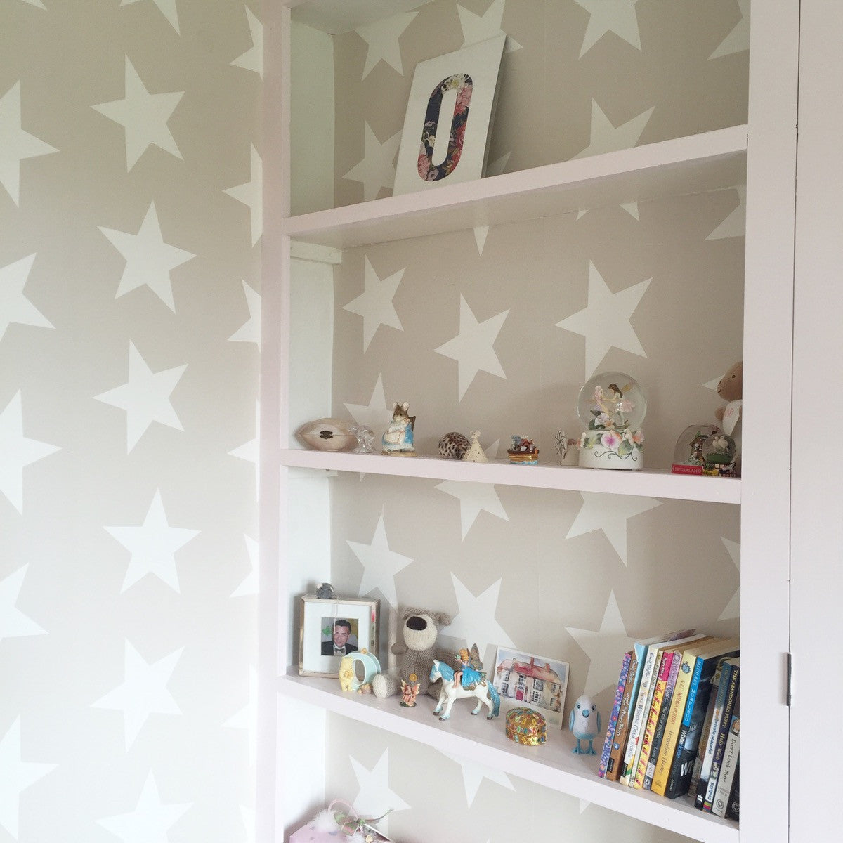 A New Bedroom For Louise's 10 Year Old Daughter