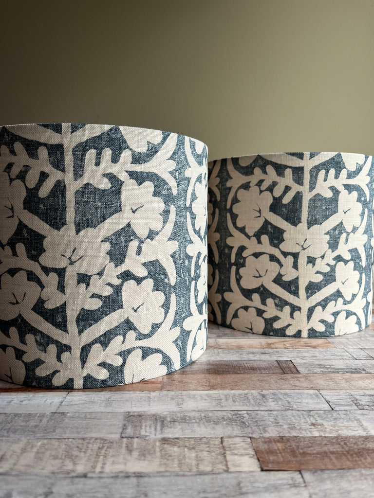 Grand Antibes Linen Mussel Blotch on Cream Drum Lampshade