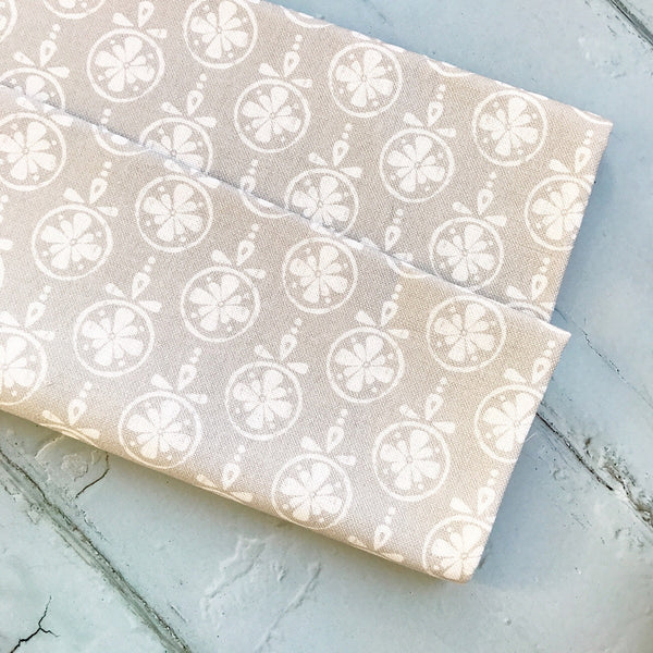 Olive & Daisy Betsy linen - fat quarters & fat eighths