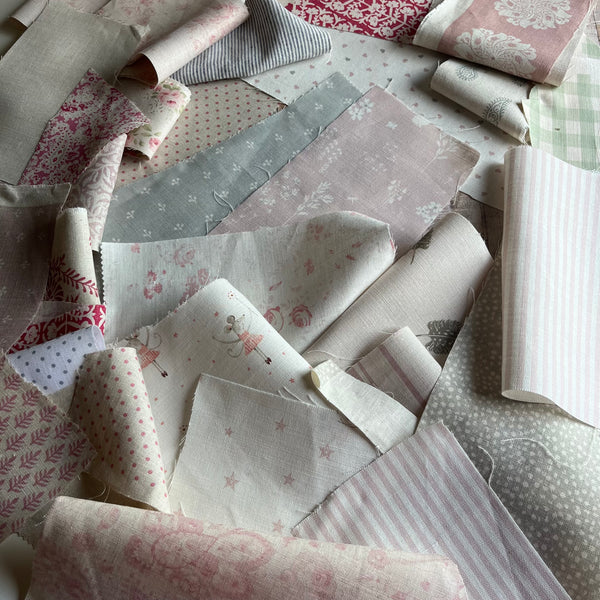 Small Fabric Scrap Pack - Multi colours mix pack 1